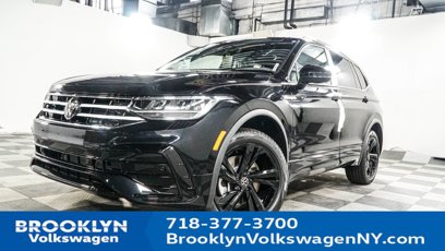 New 2024 Volkswagen Tiguan SE R-Line
