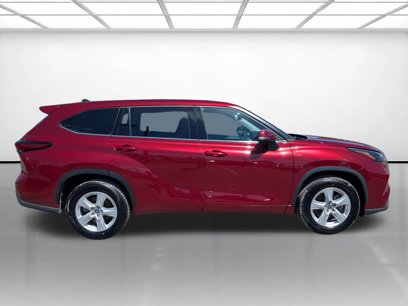 Used 2022 Toyota Highlander LE