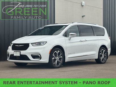 Used 2021 Chrysler Pacifica Pinnacle