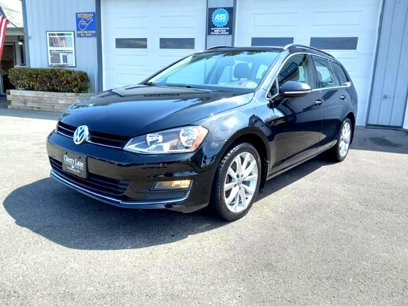 Used 2017 Volkswagen Golf SE