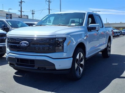 New 2025 Ford F150 Lightning Platinum