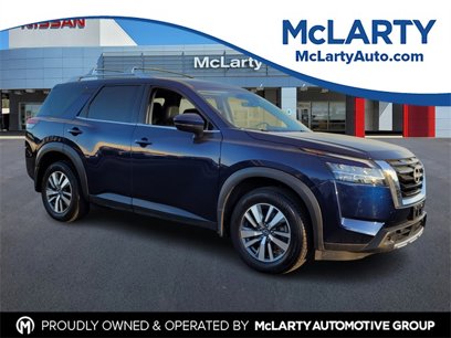 Used 2023 Nissan Pathfinder SL