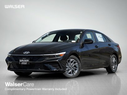 New 2025 Hyundai Elantra Blue