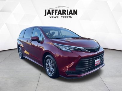 Certified 2021 Toyota Sienna LE