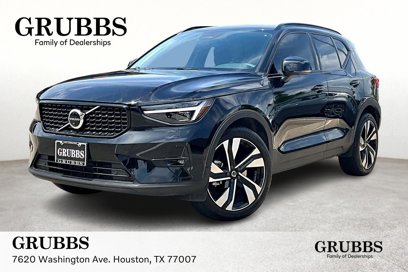 Certified 2023 Volvo XC40 B5 Ultimate w/ Protection Package Premier