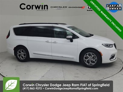 Certified 2023 Chrysler Pacifica Limited