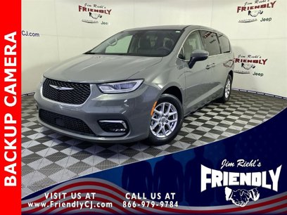 Used 2023 Chrysler Pacifica Touring-L