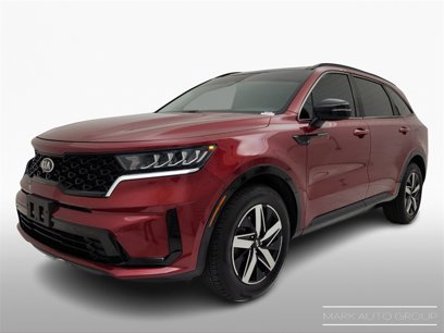 Used 2021 Kia Sorento S w/ Panoramic Sunroof Package