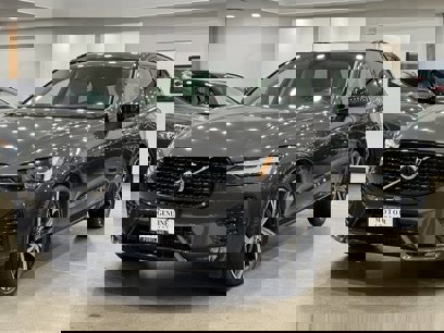Used 2023 Volvo XC60 B6 Ultimate w/ Climate Package