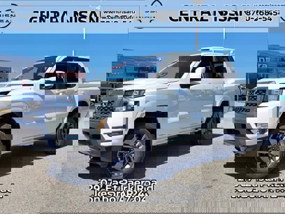 New 2025 Nissan Frontier SV w/ SV Convenience Package