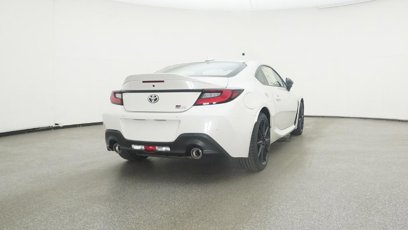 New 2025 Toyota GR86 Premium