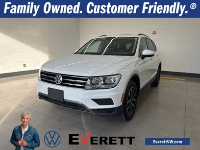 Used 2021 Volkswagen Tiguan SE w/ Panoramic Sunroof Package