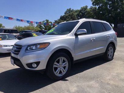 Used 2012 Hyundai Santa Fe Limited w/ Navigation Pkg 4