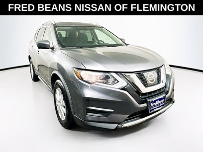 Used 2017 Nissan Rogue SV