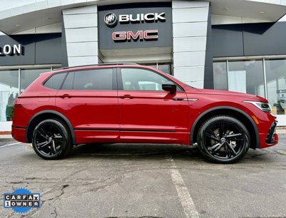 Used 2024 Volkswagen Tiguan SE R-Line