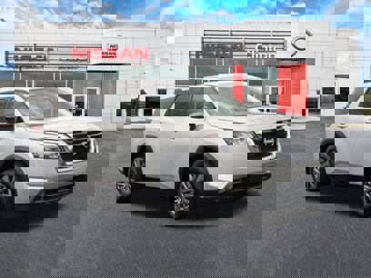 New 2025 Nissan Pathfinder S