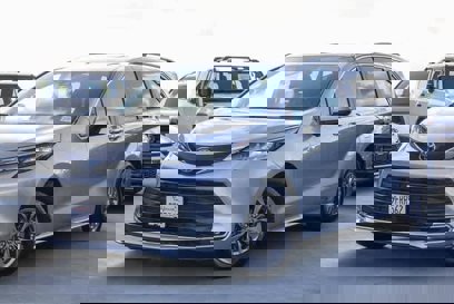Certified 2023 Toyota Sienna XLE