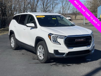 Used 2024 GMC Terrain SLE