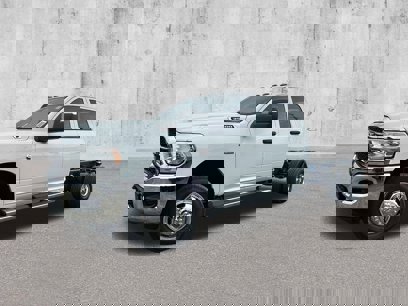 New 2024 RAM 3500 Tradesman w/ Chrome Appearance Group