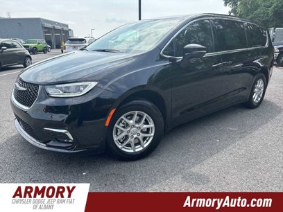 New 2026 Chrysler Pacifica Select