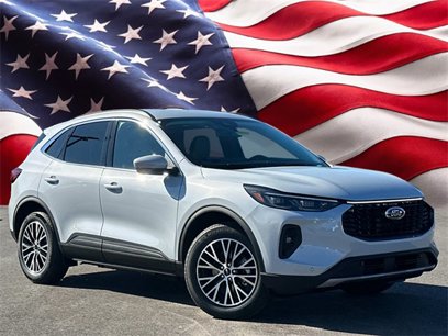 New 2025 Ford Escape SE w/ PHEV Premium Package