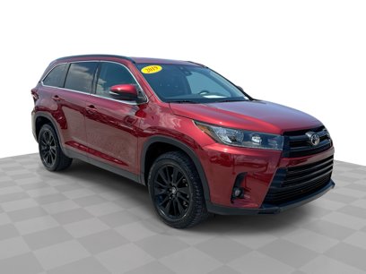 Used 2019 Toyota Highlander SE