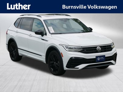 Certified 2022 Volkswagen Tiguan SE R-Line