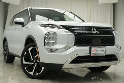Used 2023 Mitsubishi Outlander SE