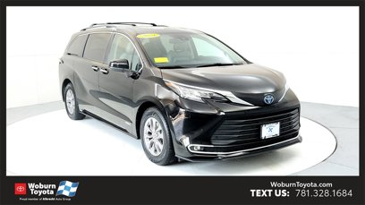 Used 2021 Toyota Sienna XLE