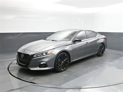 Used 2022 Nissan Altima 2.5 SR w/ Midnight Edition Package