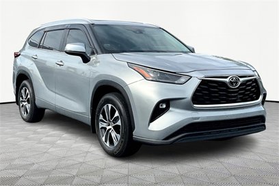 Used 2023 Toyota Highlander L