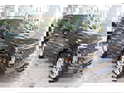New 2024 Cadillac XT4 Luxury w/ Cold Weather Package