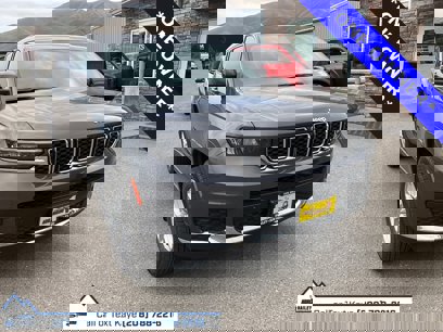 Used 2024 Jeep Grand Cherokee L Laredo w/ Luxury Tech Group I