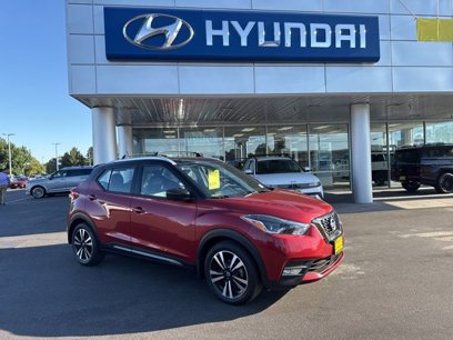 Used 2020 Nissan Kicks SR
