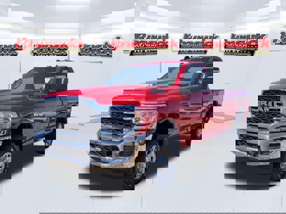 New 2024 RAM 2500 Tradesman w/ Chrome Appearance Group