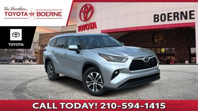 Used 2024 Toyota Highlander XLE
