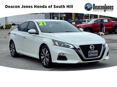 Used 2021 Nissan Altima 2.5 SV w/ SV Premium Package