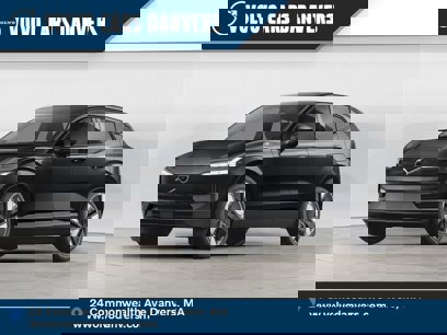 New 2025 Volvo EX30 Plus w/ Protection Package Premier