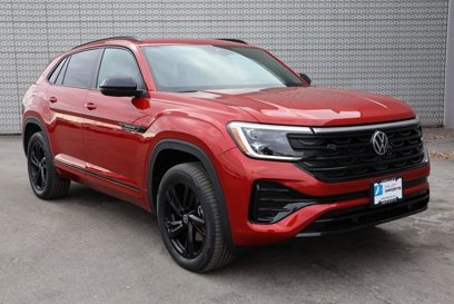 New 2025 Volkswagen Atlas Cross Sport SEL R-Line
