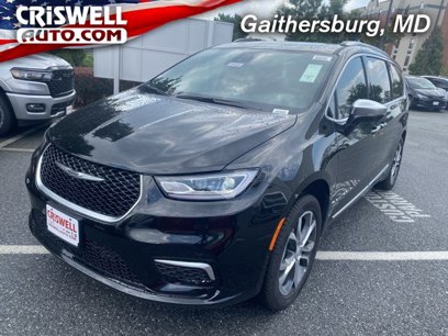New 2025 Chrysler Pacifica Pinnacle