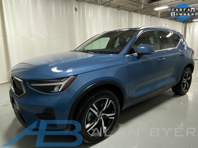 Used 2024 Volvo XC40 B5 Core
