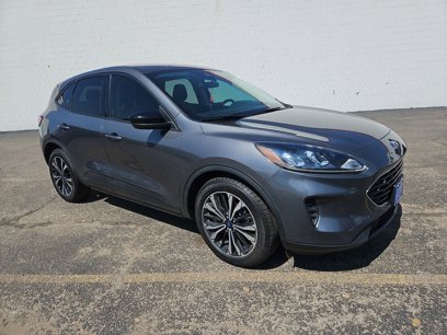 Used 2022 Ford Escape SE w/ SE Sport Appearance Package