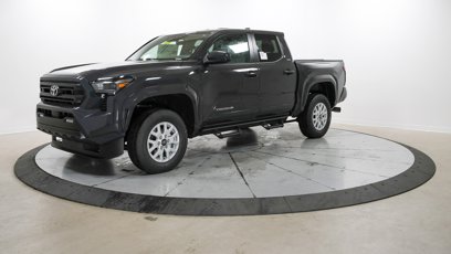 New 2025 Toyota Tacoma SR5