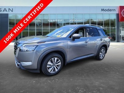 Certified 2022 Nissan Pathfinder SL