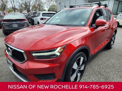 Used 2019 Volvo XC40 T5 Momentum