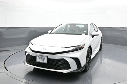 New 2025 Toyota Camry SE