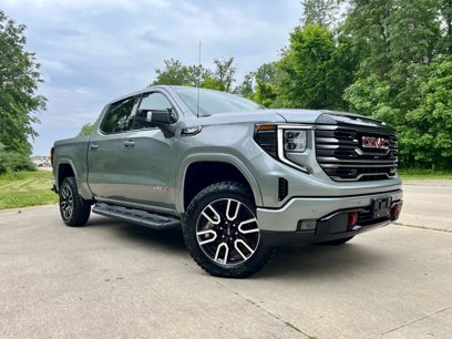 New 2025 GMC Sierra 1500 AT4 w/ AT4 Premium Package