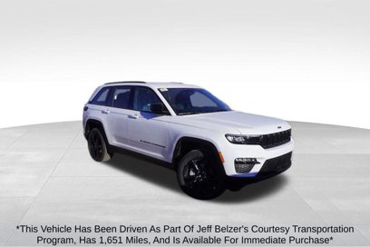 New 2025 Jeep Grand Cherokee Limited w/ Black Appearance Package