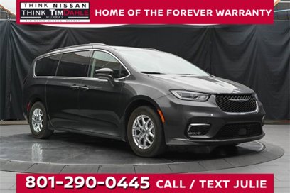 Used 2022 Chrysler Pacifica Touring-L