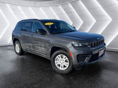 Used 2023 Jeep Grand Cherokee Laredo